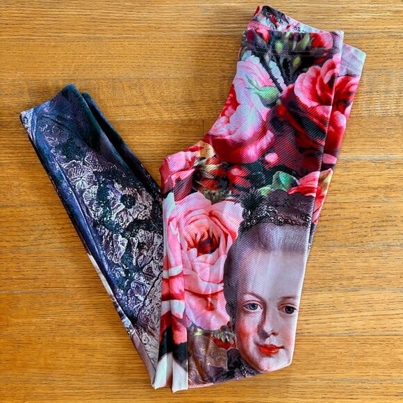 Marie Antoinette print yoga pants - size small - Picture 1 of 3
